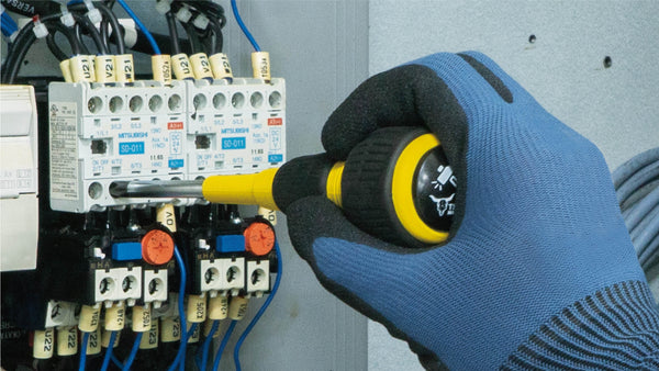 ツノダ  ハンドル絶縁貫通ドライバー  -6×150【DD-M6150】_5