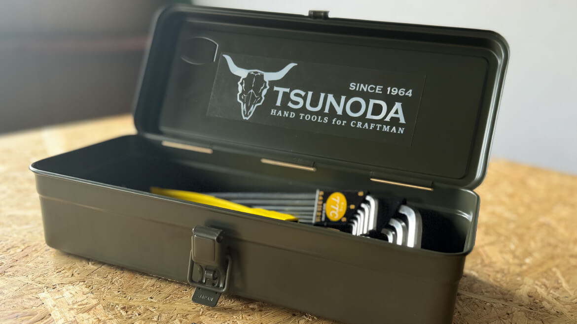 ツノダ スカルステッカー 白【TCG-ST01】